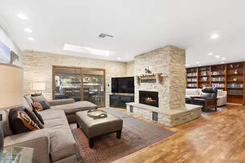 Living - 15985-87 Wood Valley Trl, Jamul, CA 91935 photo 5 of 9