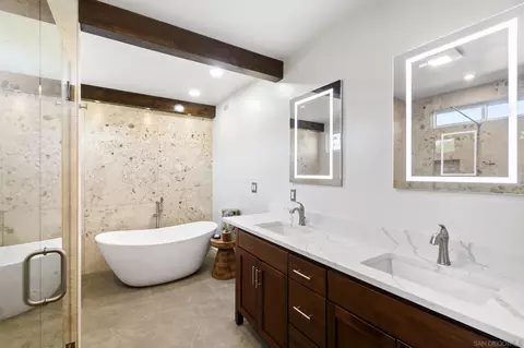 Bath - 15985-87 Wood Valley Trl, Jamul, CA 91935 photo 2 of 9