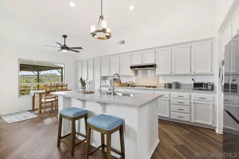 5167 Avenida De La Plata, Oceanside, CA 92057 photo 14