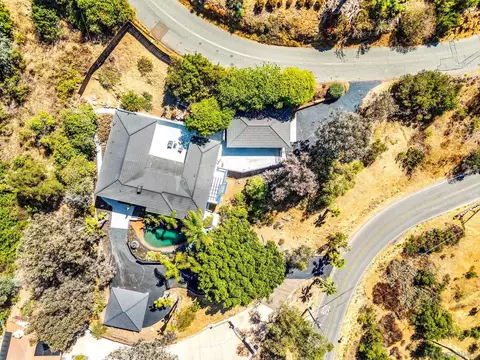 View/Area - 9130 Edgewood Dr, La Mesa, CA 91941 photo 5 of 7