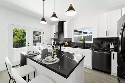 Kitchen - 9130 Edgewood Dr, La Mesa, CA 91941 photo 10 of 13