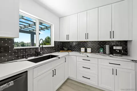 Kitchen - 9130 Edgewood Dr, La Mesa, CA 91941 photo 3 of 13