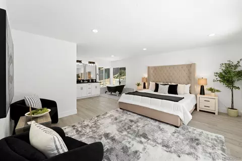 Bedroom - 9130 Edgewood Dr, La Mesa, CA 91941 photo 4 of 11