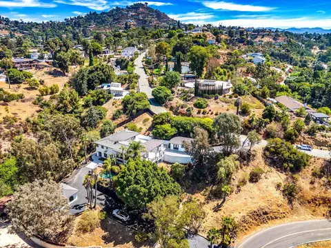 View/Area - 9130 Edgewood Dr, La Mesa, CA 91941 photo 7 of 7