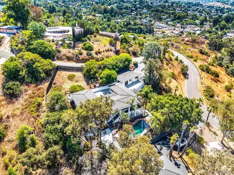 View/Area - 9130 Edgewood Dr, La Mesa, CA 91941 photo 6 of 7