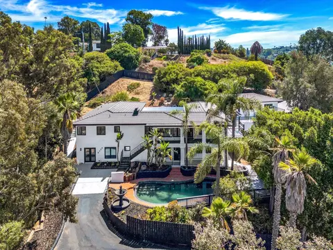 View/Area - 9130 Edgewood Dr, La Mesa, CA 91941 photo 4 of 7