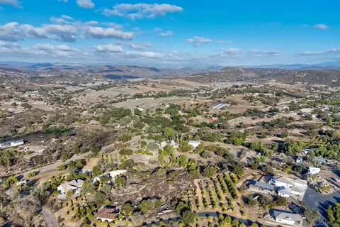 View/Area - 633 E Old Julian Hwy, Ramona, CA 92065 photo 3 of 5