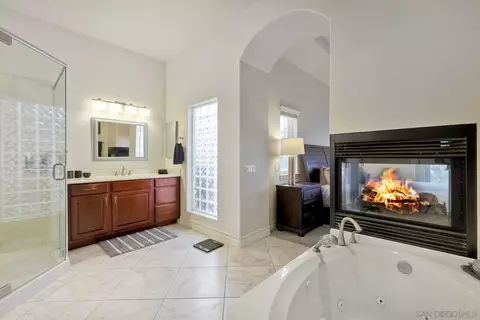 Bath - 633 E Old Julian Hwy, Ramona, CA 92065 photo 2 of 4