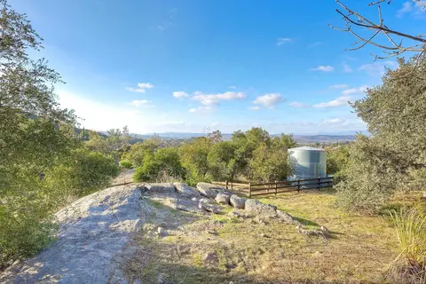 Exterior - 633 E Old Julian Hwy, Ramona, CA 92065 photo 5 of 18