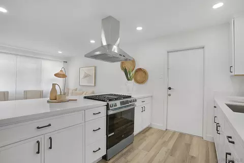 1111 Delaware St, Imperial Beach, CA 91932 photo 4