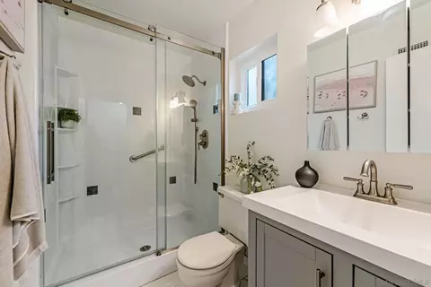 Bath - 9933 Sappington Ct, Santee, CA 92071 photo 2 of 3