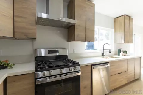 Kitchen - 1059 Greenfield Dr, El Cajon, CA 92021 photo 5 of 9