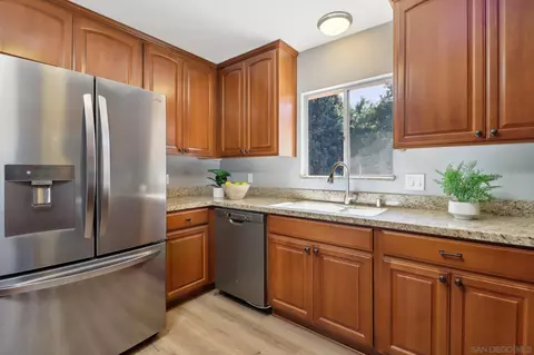 13775 Whispering Meadows Ln, Jamul, CA 91935 photo 11