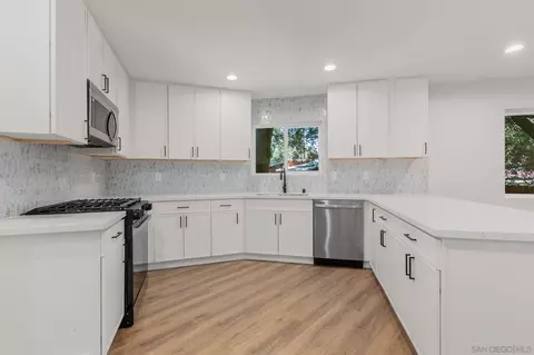 Kitchen - 28944 Rocky Pass, Pine Valley, CA 91962 photo 2 of 2