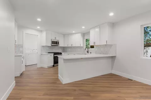 Kitchen - 28944 Rocky Pass, Pine Valley, CA 91962 photo 1 of 2