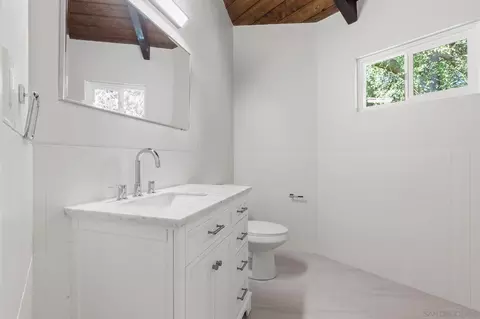 Bath - 28944 Rocky Pass, Pine Valley, CA 91962 photo 2 of 3