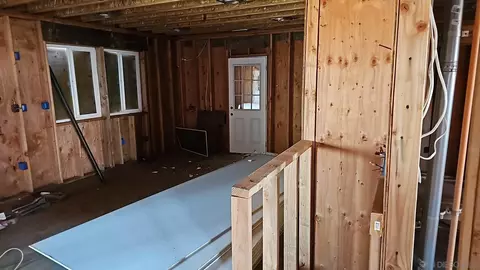 Entry Way - 1431 Grand Ave, Spring Valley, CA 91977 photo 4 of 9