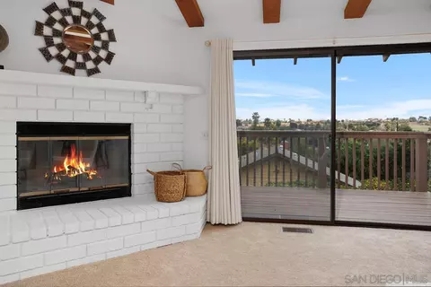 743 Carnation Ln, Fallbrook, CA 92028 photo 8