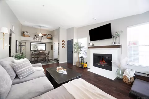18577 Caminito Pasadero #420, San Diego, CA 92128