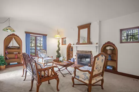 Living - 953 Olive Ave, Coronado, CA 92118 photo 2 of 5
