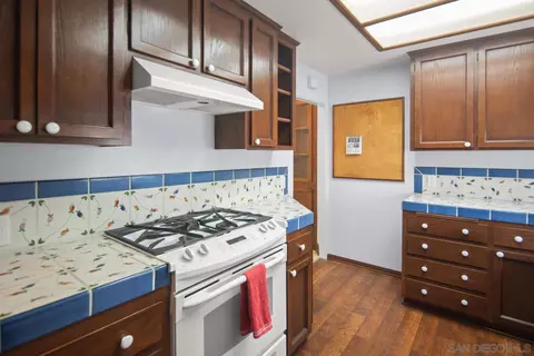 Kitchen - 953 Olive Ave, Coronado, CA 92118 photo 2 of 5