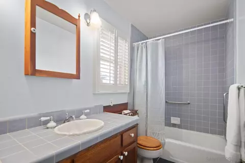 Bath - 953 Olive Ave, Coronado, CA 92118 photo 3 of 5
