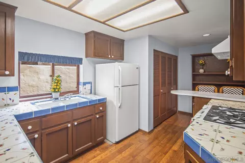 Kitchen - 953 Olive Ave, Coronado, CA 92118 photo 3 of 5