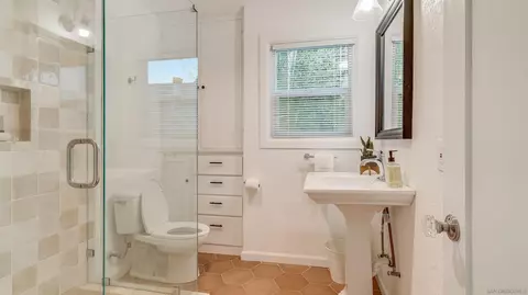 Bath - 7415 High Ave, La Jolla, CA 92037 photo 3 of 4