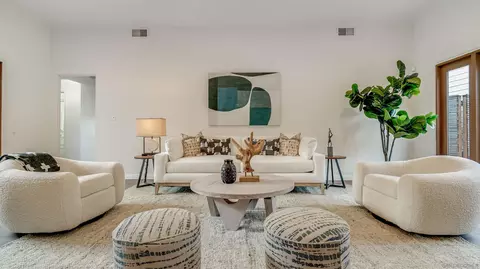 Living - 7415 High Ave, La Jolla, CA 92037 photo 7 of 9