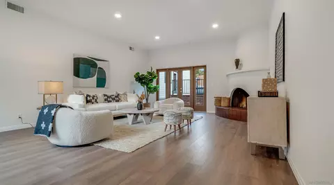 Living - 7415 High Ave, La Jolla, CA 92037 photo 5 of 9