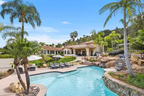 Exterior - 12963 Glen Circle Rd, Poway, CA 92064 photo 10 of 16