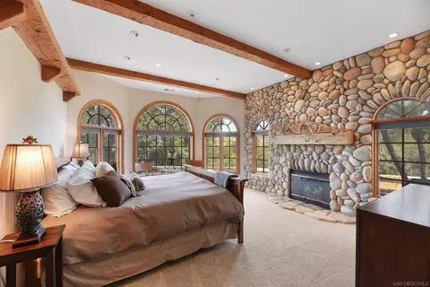 Bedroom - 12963 Glen Circle Rd, Poway, CA 92064 photo 1 of 7