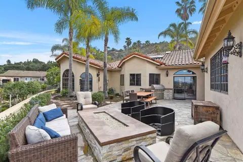 Exterior - 12963 Glen Circle Rd, Poway, CA 92064 photo 4 of 16