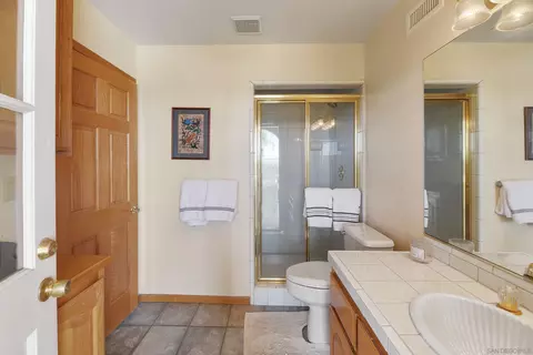 Bath - 12963 Glen Circle Rd, Poway, CA 92064 photo 10 of 10
