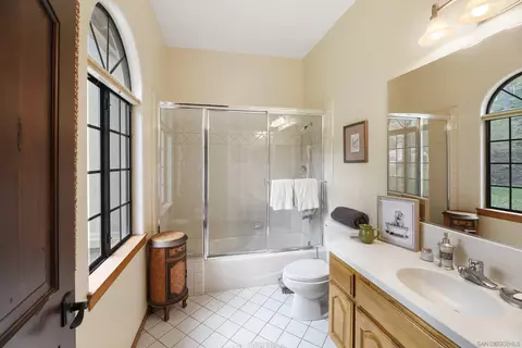 Bath - 12963 Glen Circle Rd, Poway, CA 92064 photo 5 of 10