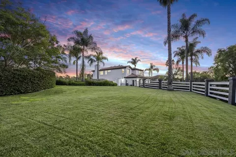 Exterior - 3205 Brookside Ln, Encinitas, CA 92024 photo 12 of 16