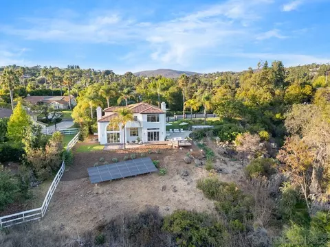 View/Area - 3205 Brookside Ln, Encinitas, CA 92024 photo 2 of 6