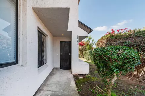 1530 Granite Hills Dr #E, El Cajon, CA 92019 photo 2