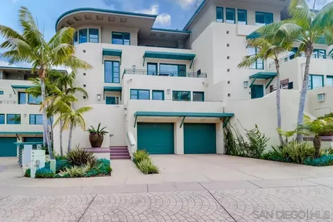 7129 Fay, La Jolla, CA 92037