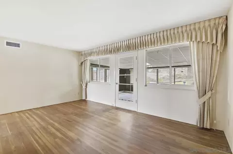 8070 Carlette St, La Mesa, CA 91942 photo 15