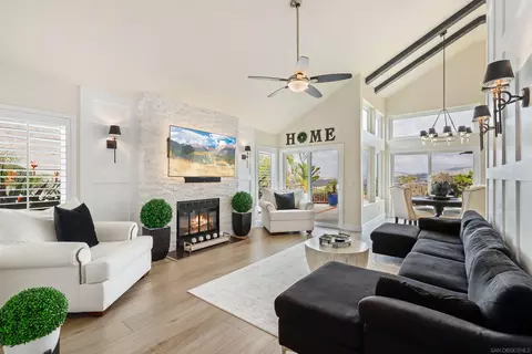 12176 Sand Trap Row, San Diego, CA 92128