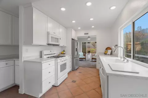 801 Ladysmith Dr, El Cajon, CA 92020 photo 8