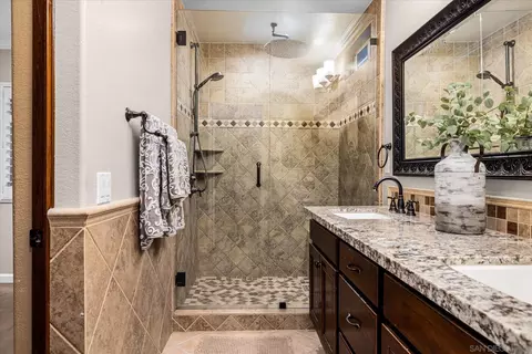 Bath - 2940 Sunhaven Ct, Alpine, CA 91901 photo 5 of 7