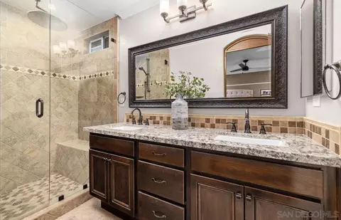 Bath - 2940 Sunhaven Ct, Alpine, CA 91901 photo 4 of 7