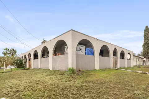 905 W Washington Ave, El Cajon, CA 92020