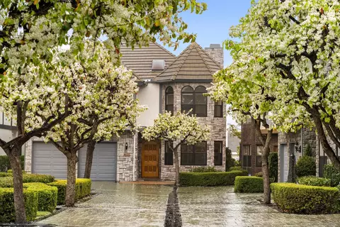 7393 Alicante Rd, Carlsbad, CA 92009