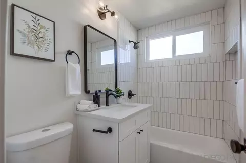Bath - 8838 Greenridge Ave, Spring Valley, CA 91977 photo 1 of 3