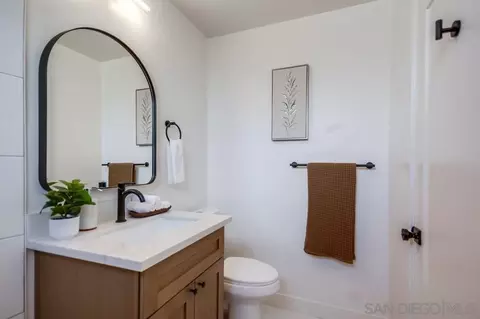 Bath - 8838 Greenridge Ave, Spring Valley, CA 91977 photo 3 of 3