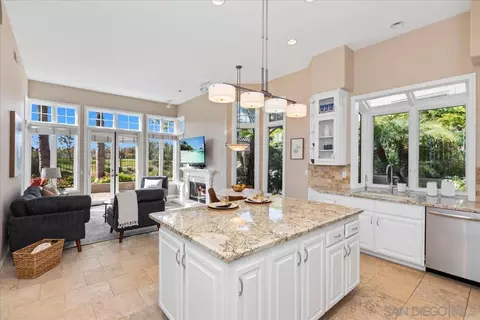 7279 Spoonbill Ln, Carlsbad, CA 92011 photo 12
