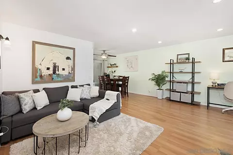 2724 Ariane Dr #43, San Diego, CA 92117